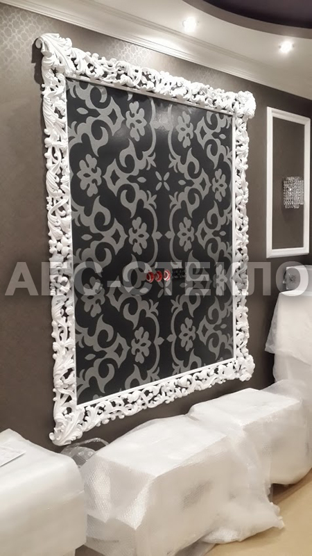 Багетная рама для телевизора.