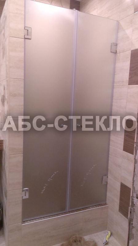 Двери стекло сатинат.