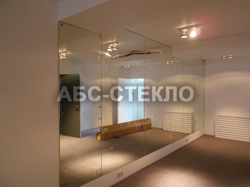 Зеркала в коттедже. 