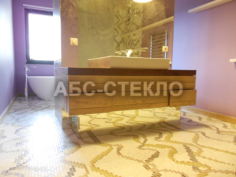 Зеркала в санузле (Москва).