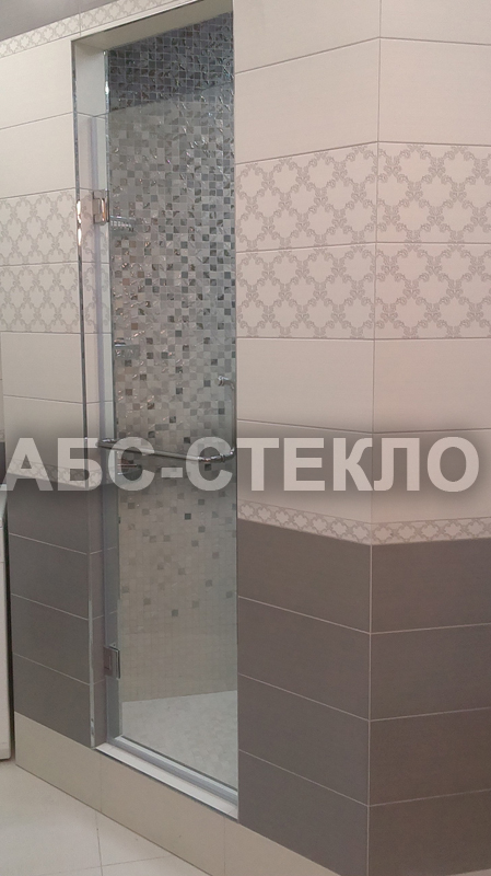 Дверь в душевую (Ярцевская ул.)