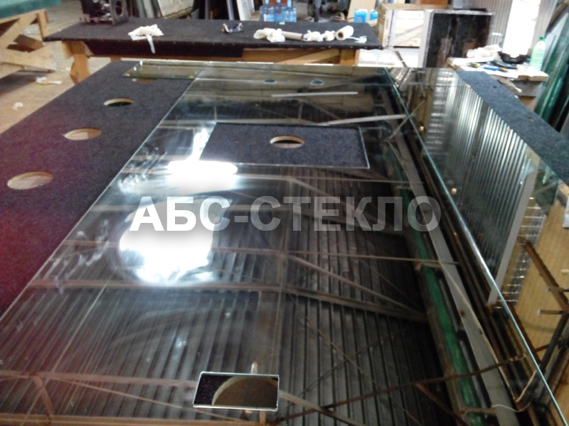 Выпилы на зеркалах на производстве.