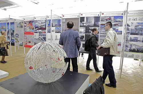 Выставка &laquo;Контрасты&raquo;: художественное стекло знаменитых мастеров Прибалтики