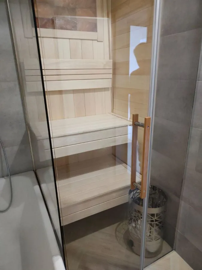 Двери в мини сауну