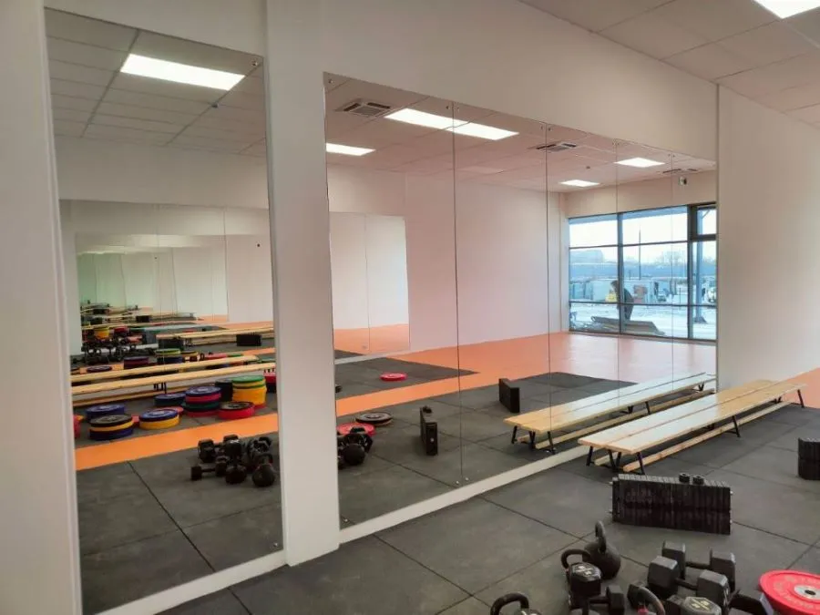 Упрочненные Зеркала для гимнастического зала