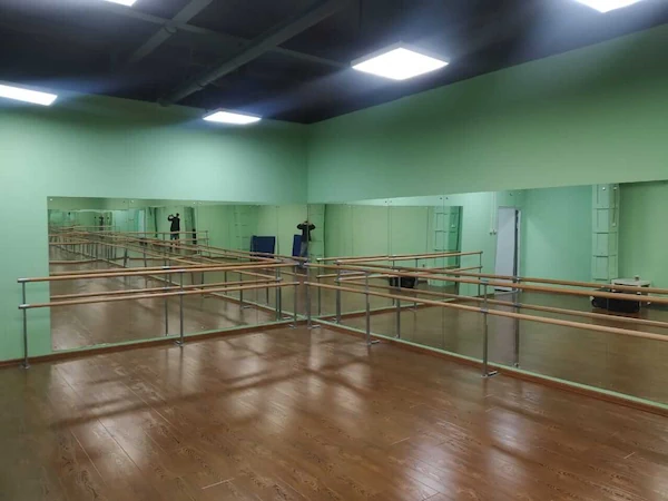 Зеркала для спортклуба 