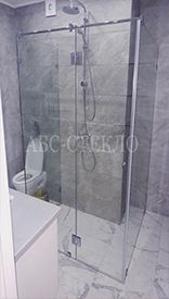 Наши работы: двери, душевые,зеркала.