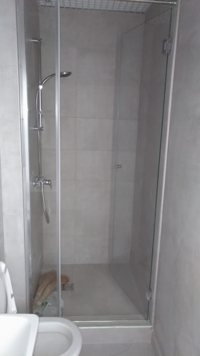 прозрачная перегородка для душа