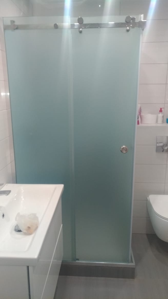 Душевые перегородки для фитнеса