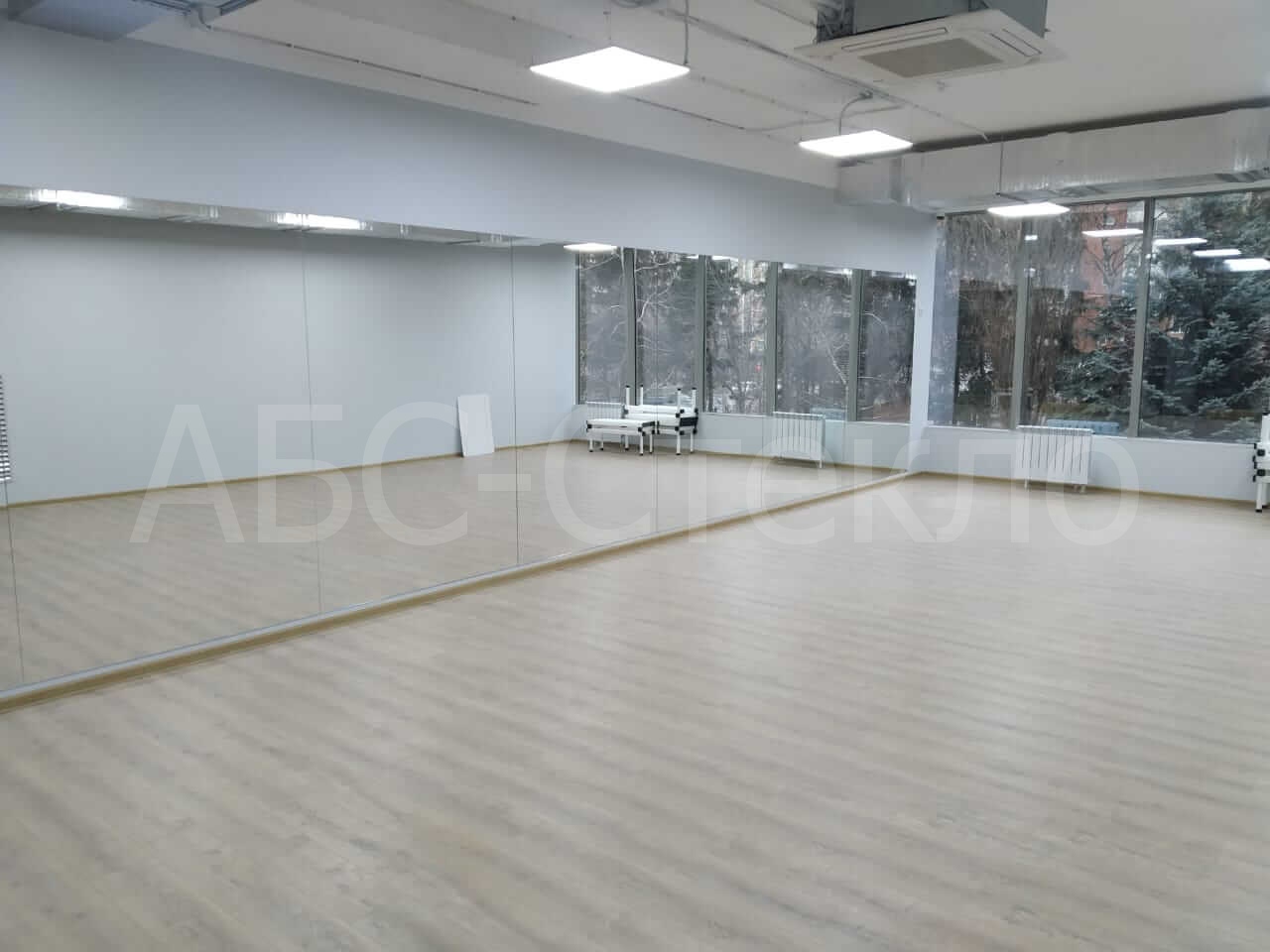 Монтаж зеркал