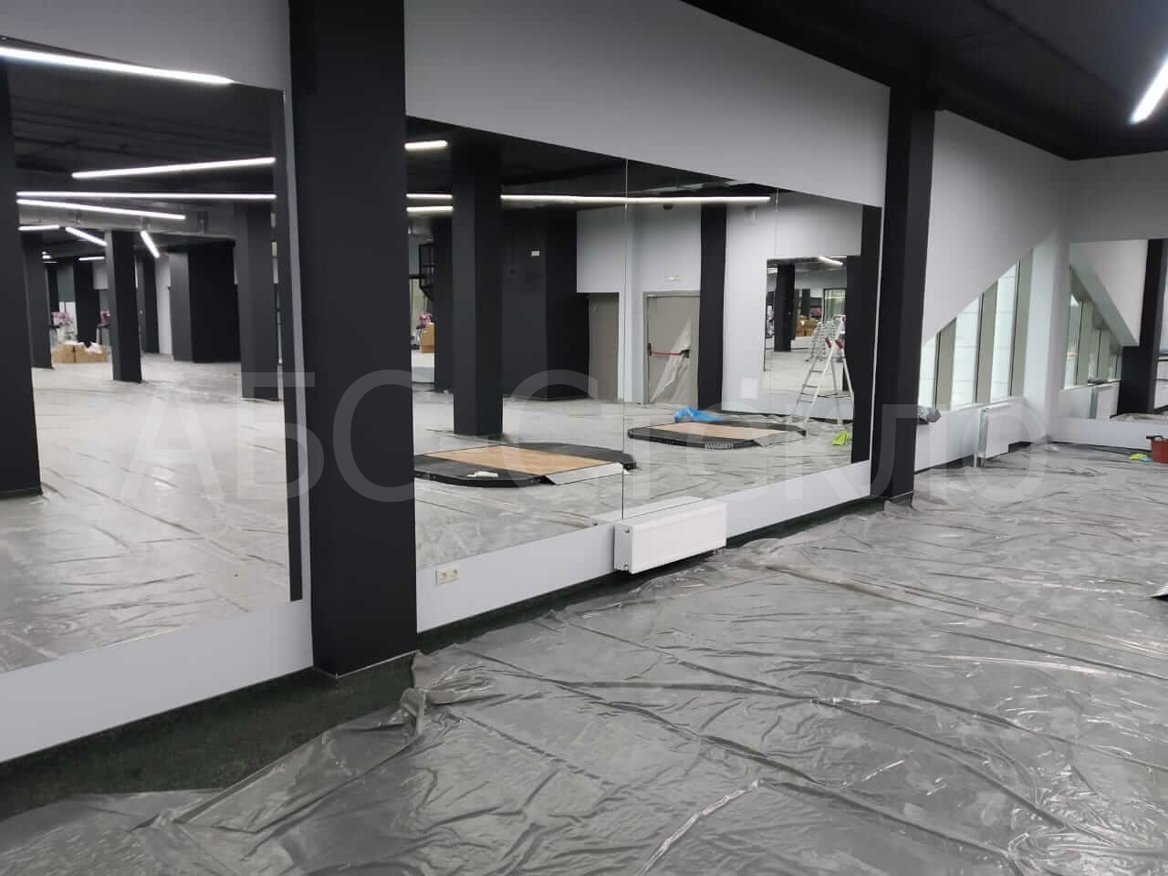 Монтаж зеркал