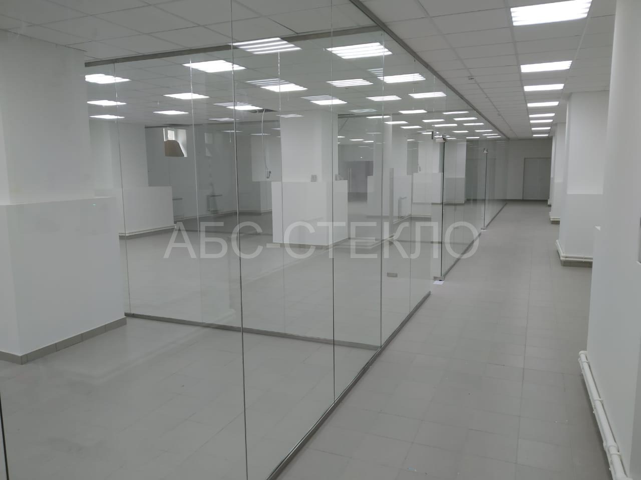 Наши работы: Установка перегородок в торговом центре после перепрофилирования