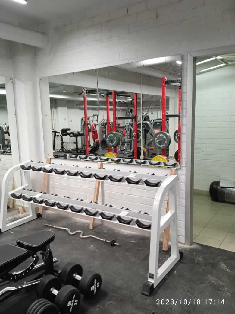 Зеркала в спорт зал Балтия Новая Рига