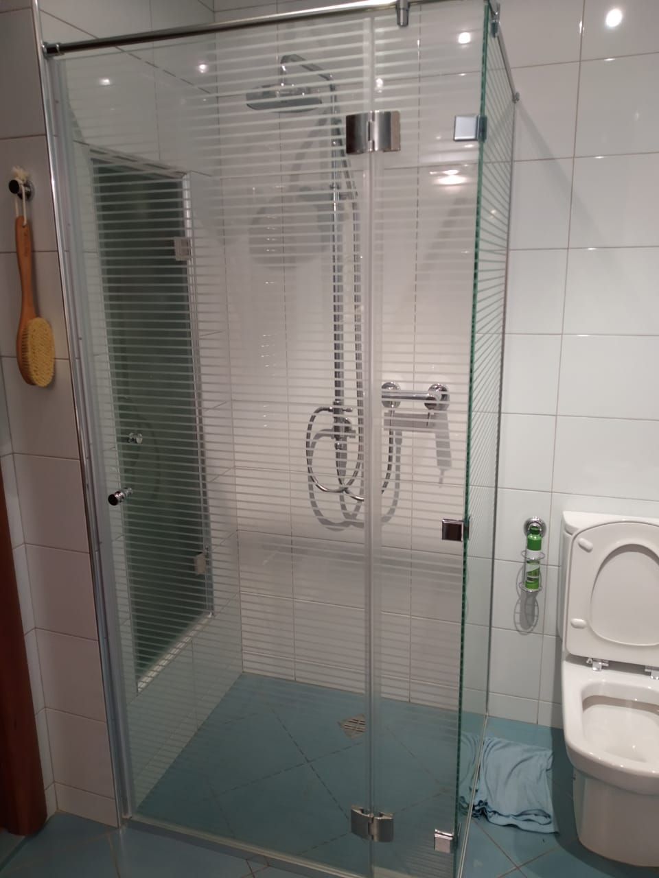 Интересная душевая кабина