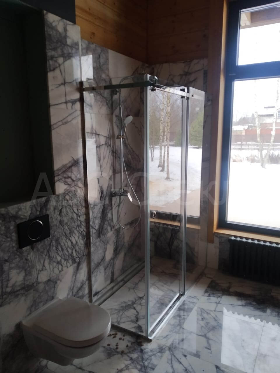 Раздвижная душевая кабина из четырех стекол