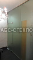 Наши работы: двери, душевые,зеркала.