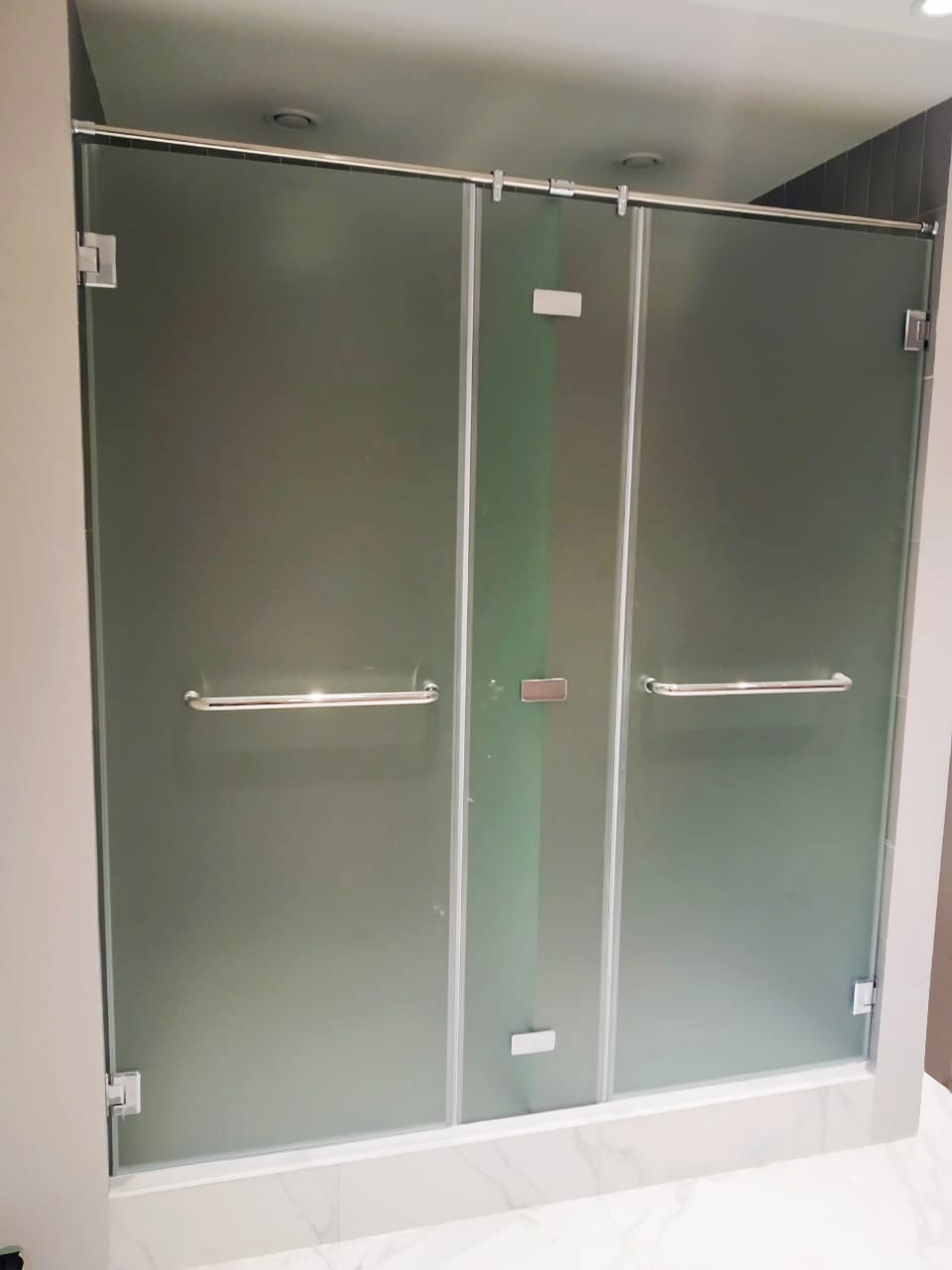 Наши работы: стеклянные перегородки в фитнес-зале