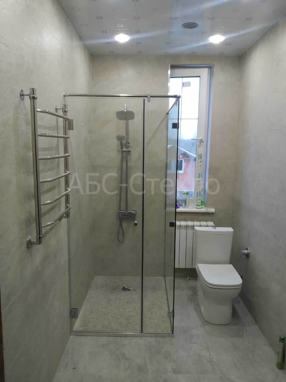 Душевая из трех стекол в Комунарке