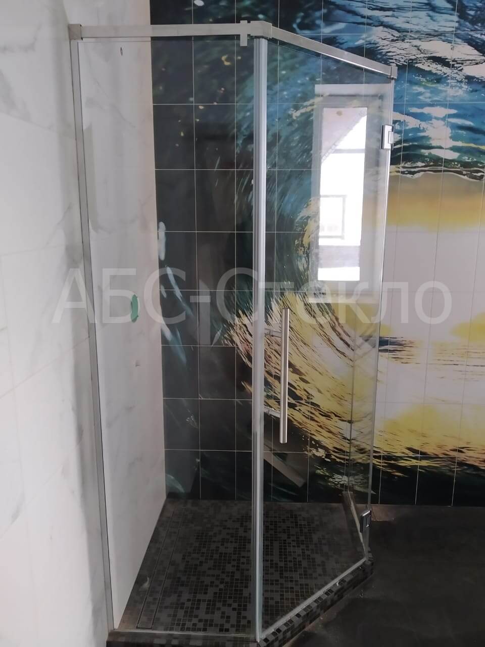 Душевая в форме трапеции